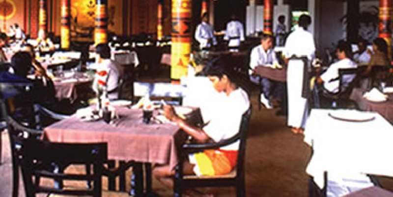 Hotel Hilltop Kandy Exteriör bild
